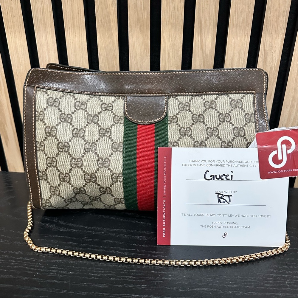 Gucci GG Sherryline clutch.
